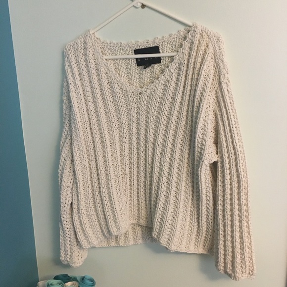 Pure Tops - Pure brand off white crocheted sweater M / L